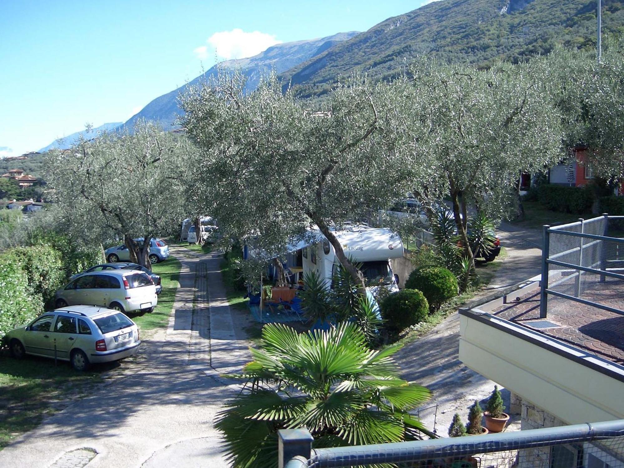 Aquacamp Hotel Brenzone sul Garda Exterior photo